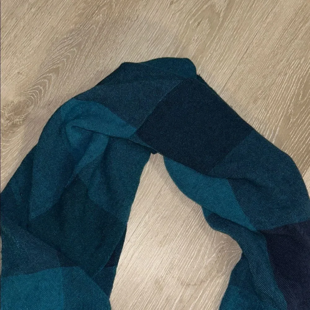 NWT Old Navy Plaid Infinity Scarf